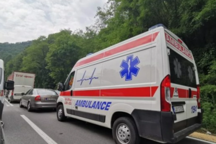 Napadnuta ekipa hitne pomoći u Ulcinju: Medicinski tehničar zadobio otvorenu ranu na sljepoočnici