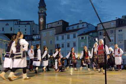 Dah Lijevča na slovenačkom primorju: KUD „Dukati“ iz Laminaca na Festivalu folklora u Piranu i Zreču (FOTO)