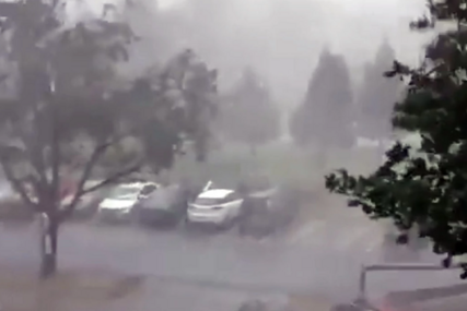 (VIDEO) KATAKLIZMA U HRVATSKOJ Ciklon iznad Balkana donio snažno nevrijeme, pada jaka kiša, pljuskovi paralisali sve