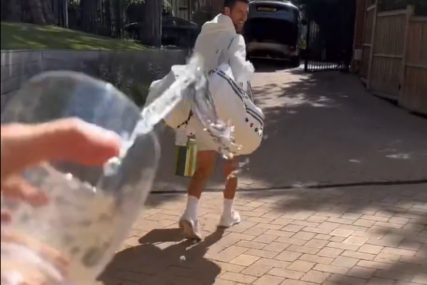 STARI SRPSKI OBIČAJ Jelena na neobičan način poželjela sreću Novaku pred finale Vimbldona (VIDEO)