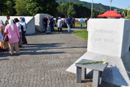 Sahranjeno 30 žrtava: Završena komemoracija u Potočarima