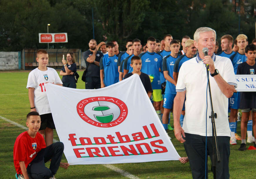 "Turnir će i u budućnosti da raste" Pižon otvorio Fudbal frends u Foči (FOTO)