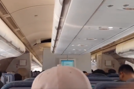 Krov aviona napukao tokom leta "Čestitam članovima posade koji su se žrtvovali da zaštite putnike" (VIDEO)