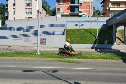Izgleda da je Dodikova kritika urodila plodom: U toku košenje trave na Zapadnom tranzitu (FOTO)