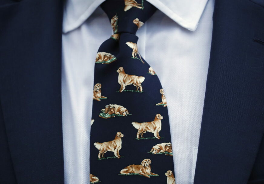 kravata sa motivima psa