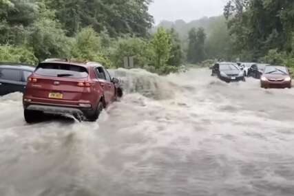 "Količina vode je nevjerovatna" Vlasti izdale upozorenje na poplave za VIŠE MILIONA LJUDI (VIDEO)