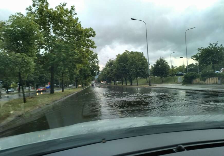 Novo nevrijeme na vidiku: Danas se u Srpskoj očekuju bujične poplave i olujni vjetar