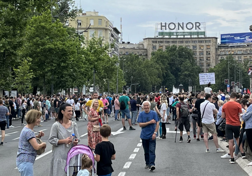 Protestna šetnja "Srbija protiv nasilja"