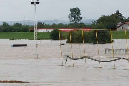 Stadion nestao u poplavama