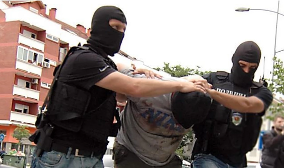 Policija Srbije, hapšenje