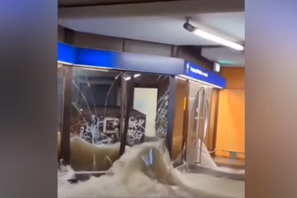 Na pisti jezero, u zgradi bujica: Na aerodromu u Frankfurtu uslijedio potop poslije snažnog nevremena (VIDEO)