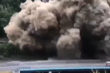 Zastrašujući snimak iz Italije: Nevrijeme pokrenulo ogroman odron, srušena su stabla i krovovi (VIDEO)