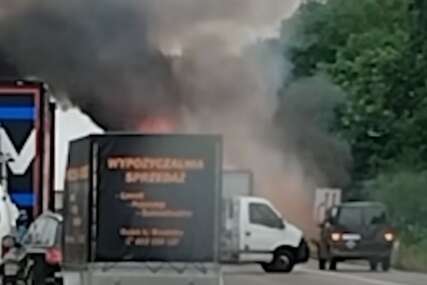 Eksplozija na auto-putu u Njemačkoj: Sudarilo se pet kamiona, jedan prevozio opasne materije, ima mrtvih (VIDEO)