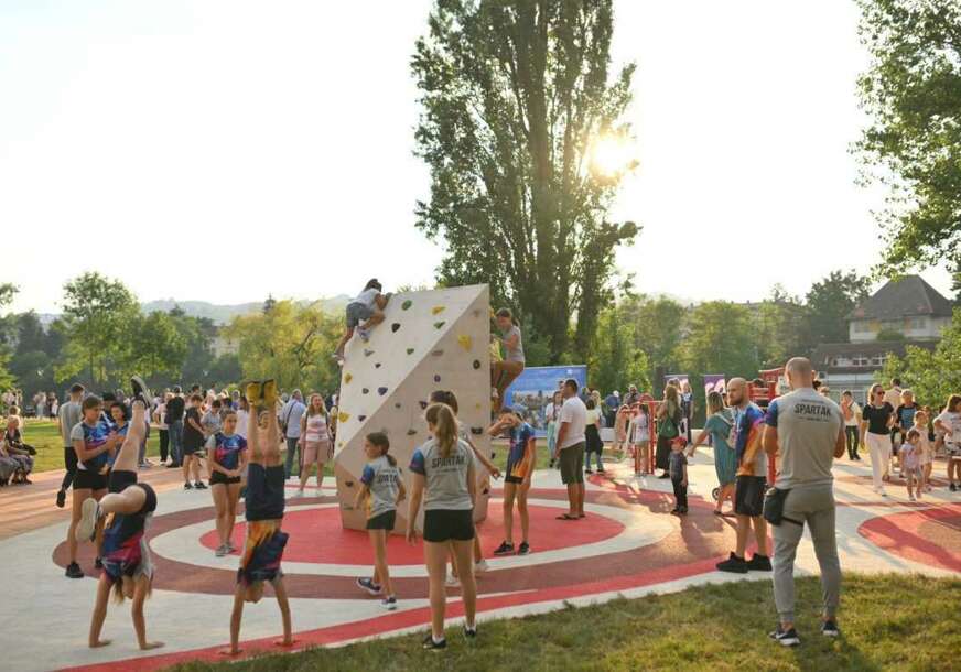 Na radost sugrađana i turista: Uređena nova oaza za odmor i rekreaciju uz Vrbas od Gradskog do Zelenog mosta (FOTO)