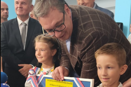 Poklon za predsjednika Srbije: Mališani iz vrtića Vučiću pripremili iznenađenje (FOTO)