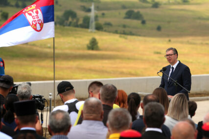“Mislim i na Kosovo i na Srpsku” Vučić poručio da nas čeka još teža godina