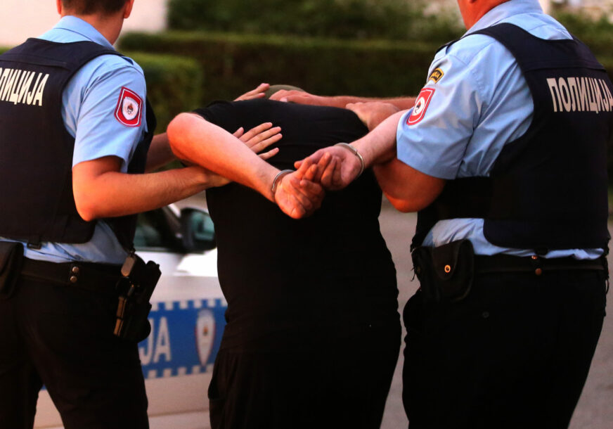 policija republike srpske , ilustracija za hapšenje 