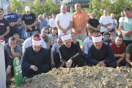 Sahrana Nermine Hećimović u Gradačcu