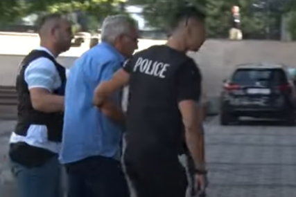 Uhapšeni Srbi na KiM OSTAJU IZA REŠETAKA: Zariću i Pantiću određen pritvor od 30 dana zbog sumnje da su počinili ratni zločin (VIDEO)