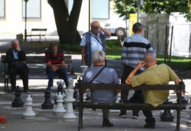 „Prima je od kad je Tito umro“ U Republici Srpskoj najstariji penzioner ima 105 godina, evo koliko stogodišnjaka prima penziju