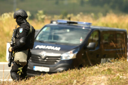 Velika akcija policije: Pretresi na više lokacija u Tuzli, Gradačcu i Srebreniku