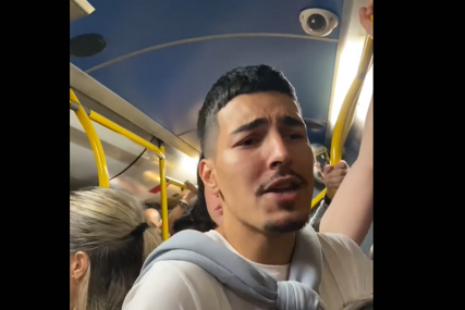 "Kralju, naježio sam se, svaka ti čast" Saša ušao u pun gradski autobus, pa uradio nešto neočekivano (VIDEO)