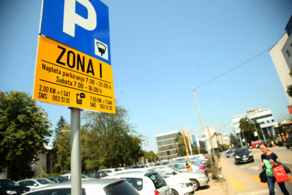 POSTAVLJENE NOVE CIJENE Od sutra poskupljuje parking u Banjaluci, jednodnevna karta i do 7 maraka