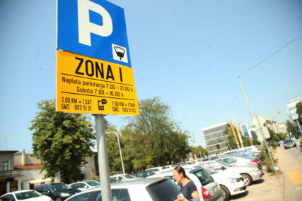 (FOTO) "Ovo je pljačka i otimačina!" Došla iz Beča da posjeti zavičaj, pa pola sata parkinga u Banjaluci platila 5 maraka