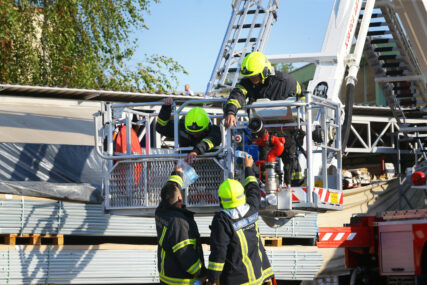 Direktor "Celex" o požaru “Vatra nije podmetnuta, radnici nisu povrijeđeni, ali su se nagutali dima” (FOTO)