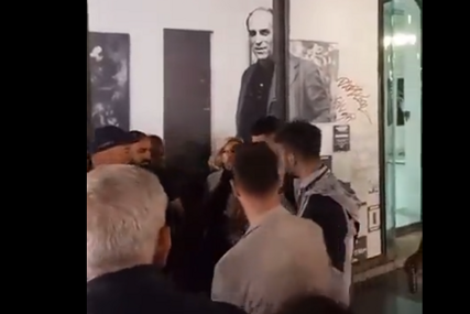 Beograđani skupili novac za kaznu: Nepoznati ulični pjevač za nastup koristio mikrofon i ozvučenje, pa reagovala komunalna policija (VIDEO)