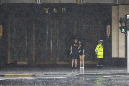 Četvrti nivo upozorenja: Više od 22.000 ljudi u Kini dobilo apel za EVAKUACIJU zbog jakih kiša
