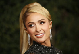 Paris Hilton tvrdi da je bila žrtva seksualnog zlostavljanja “Nakon što sam popila jedan ili dva gutljaja, počela sam da osjećam vrtoglavicu”