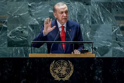 Erdogan kritikovao Zapad "Priliči li zemlji poput SAD vratiti mir ili dolijevati ulje na vatru"