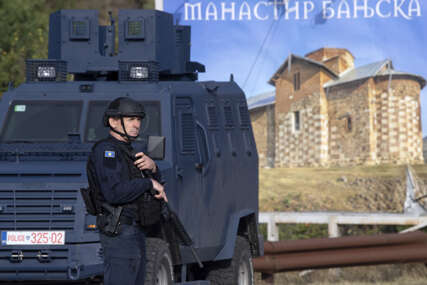 "Osuđujemo napad na kosovsku policiju" Ministar za evropska pitanja Velike Britanije u Beogradu