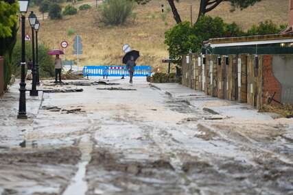Dvije osobe poginule: Nakon požara, jako nevrijeme i poplave pogodile Španiju (FOTO)