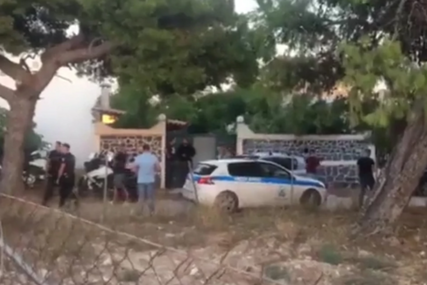 Opsadno stanje kod Atine: U pucnjavi stradalo šestoro ljudi, a ovo su prvi snimci sa mjesta nesreće (VIDEO)