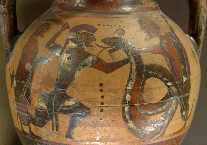 Vaza sa motivom Kadmo u borbi sa zmajem