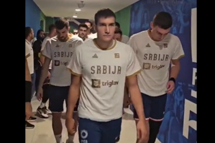 Košarkaši Srbije  izlaze iz tunela