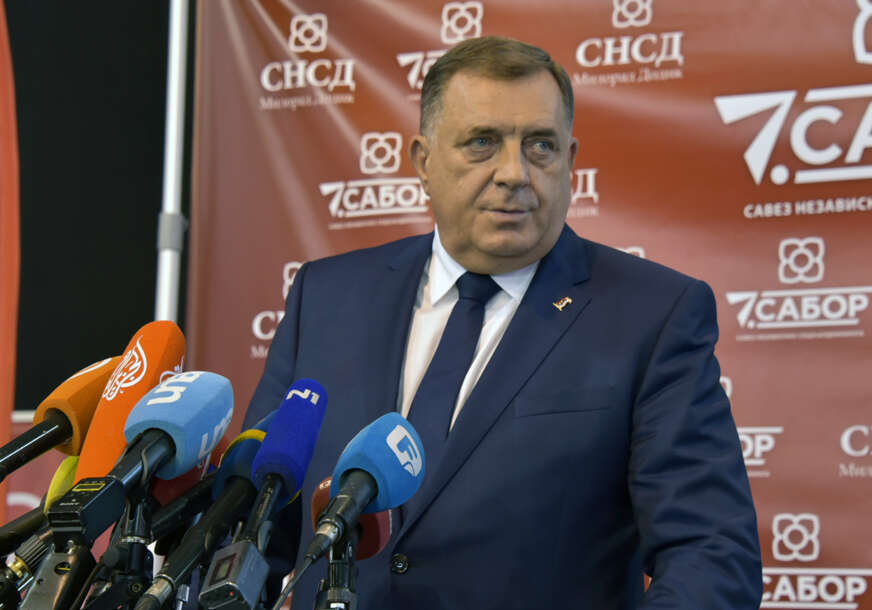 Milorad Dodik na Saboru SNSD u Doboju