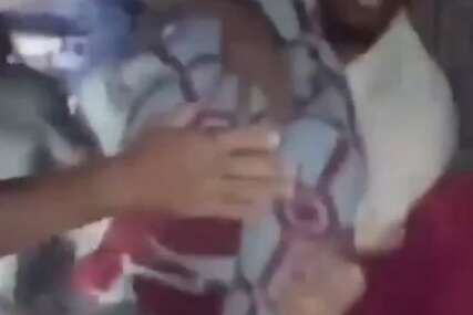 Kamere uhvatile potresni trenutak: Novorođenče izvučeno živo iz ruševina u Maroku (VIDEO)