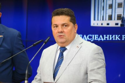 Stevandić istakao da je Srpska nesalomiva "Sve što je nelegalno ne može proizvesti legalne akte"