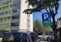 „Prvo napravite parkinge, PA IH NAPLAĆUJTE“ Najava naplate parkiranja na 7 LOKACIJA izazvala raspravu