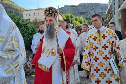 Patrijarh Porfirije nakon liturgije u Sabornom hramu u Mostaru "Obnovljena svetinja je početak našeg mirenja sa Bogom"