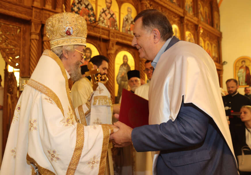 Milorad Dodik i rpiskop Jefrem