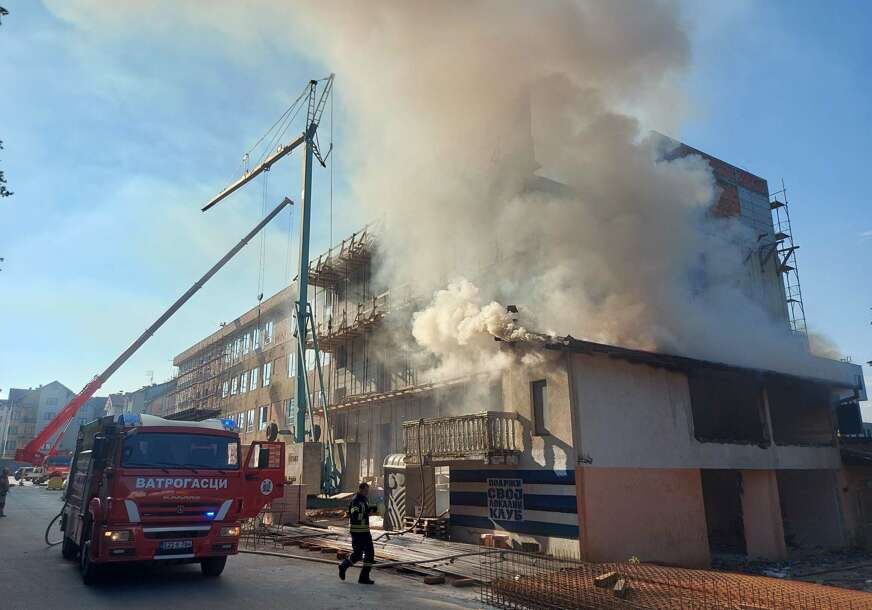 Požar na zgradi Muzičke akademije u Istočnom Sarajevu