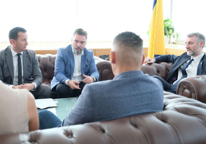 Na inicijativu ministra spoljne trgovine i ekonomskih odnosa BiH Staše Košarca, u Sarajevu je održan radni sastanak u vezi sa formiranjem integrisanih graničnih prelaza