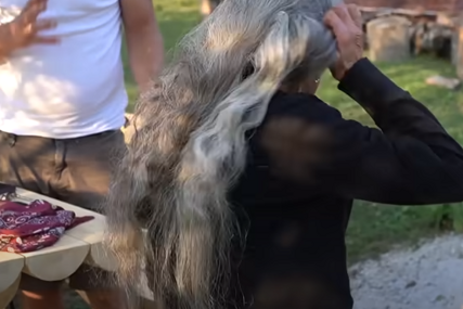 Baka Mara (84) nikada nije išla kod frizera: Pokazala svoju kosu koja je duža od 70 centimetara (VIDEO)
