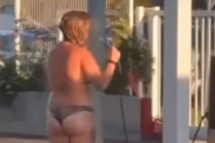 Žena se istuširala na benzinskoj pumpi "Dobro da nije uzela crijevo od super 95" (VIDEO)