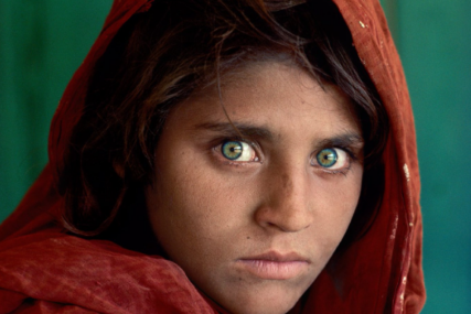 Djevojčica sa najljepšim očima: Fotografija postala svjetski popularna, a evo kako ona izgleda danas (FOTO)