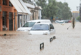 Očaj u Grčkoj zbog poplava, drugi put izgubili sve "Gradom se širi smrad, mislili smo da ćemo se udaviti"